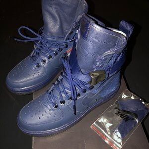 W sf af1